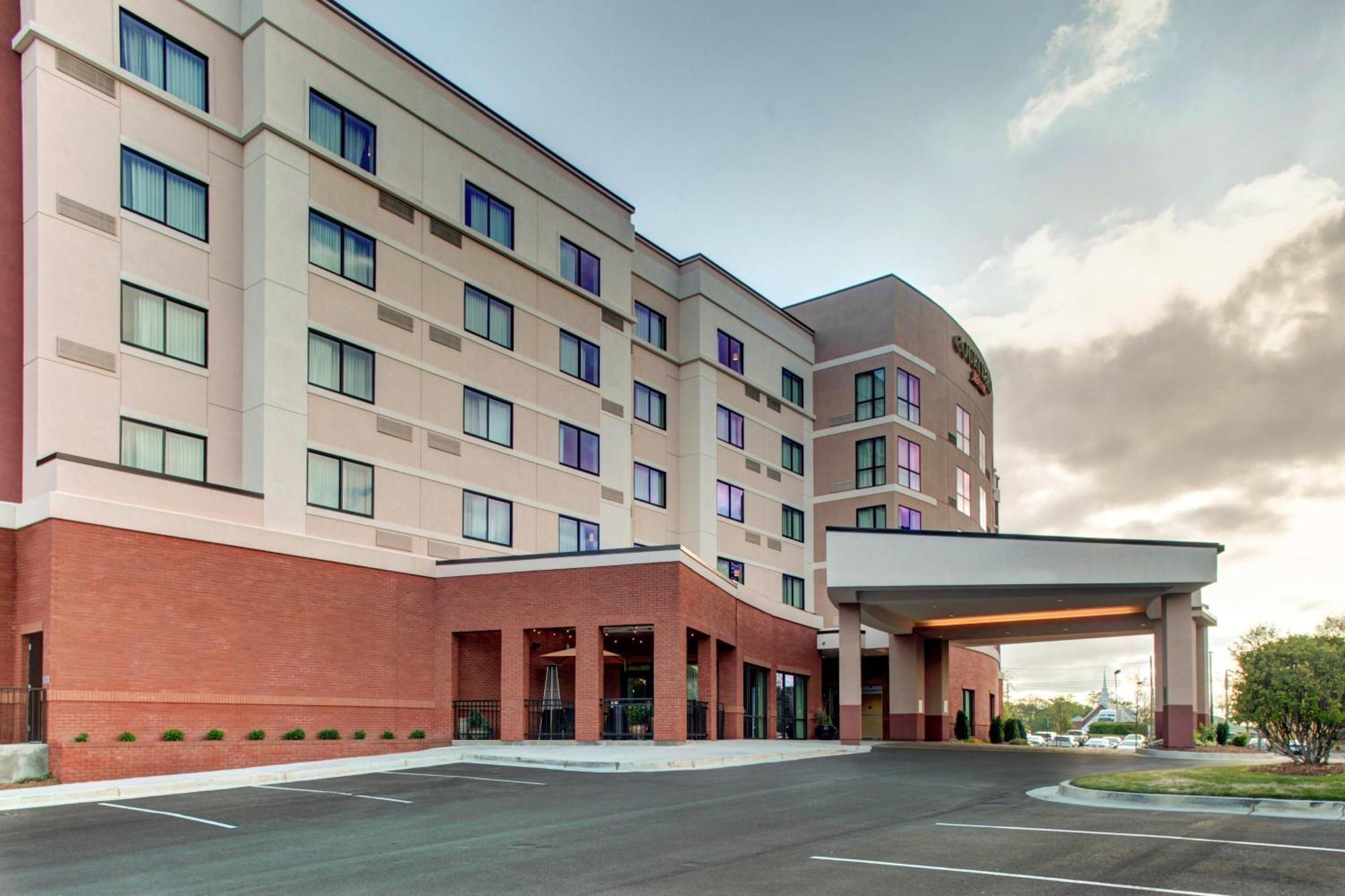 מלון Courtyard By Marriott קרולטון מראה חיצוני תמונה