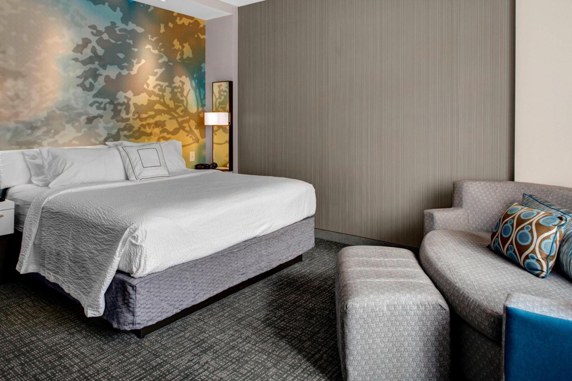 מלון Courtyard By Marriott קרולטון מראה חיצוני תמונה